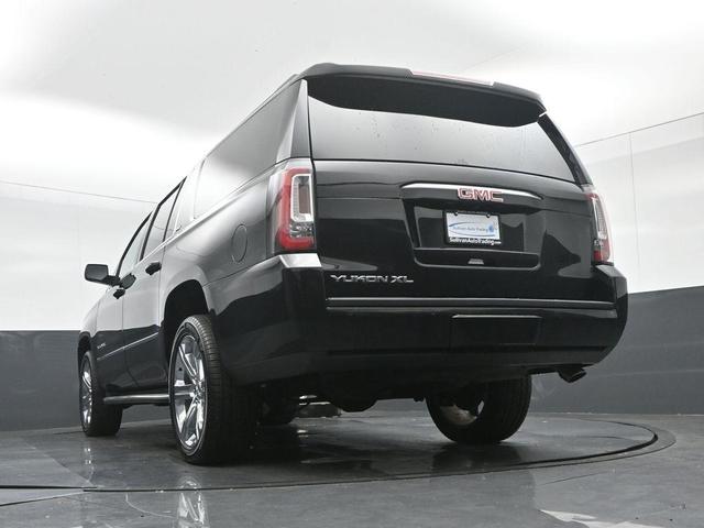 Photo of 2020 Onyx Black GMC Yukon XL