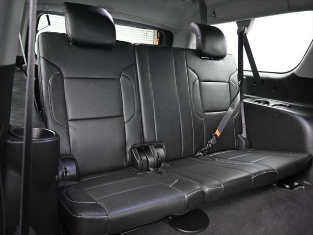 Photo of 2020 Onyx Black GMC Yukon XL