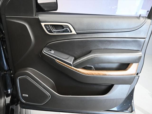 Photo of 2018 Onyx Black GMC Yukon XL