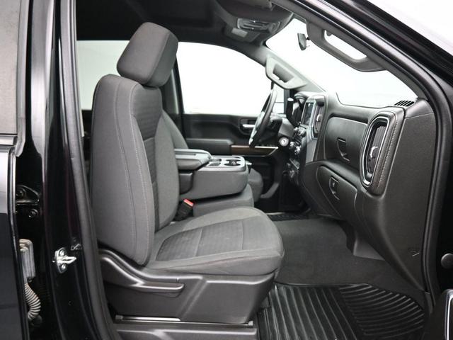 Photo of 2022 Black Chevrolet Silverado 2500