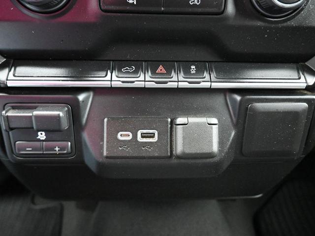 Photo of 2022 Black Chevrolet Silverado 2500