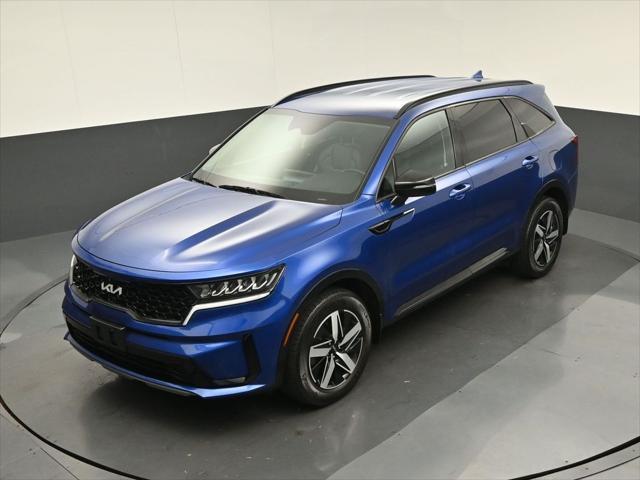 Photo of 2022 Sapphire Blue Kia Sorento