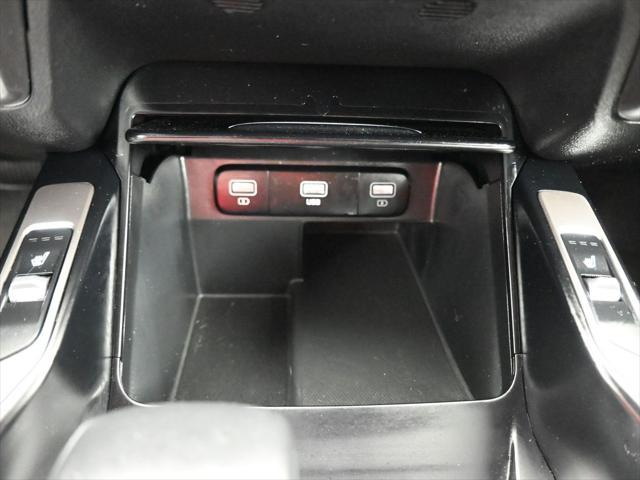 Photo of 2022 Sapphire Blue Kia Sorento