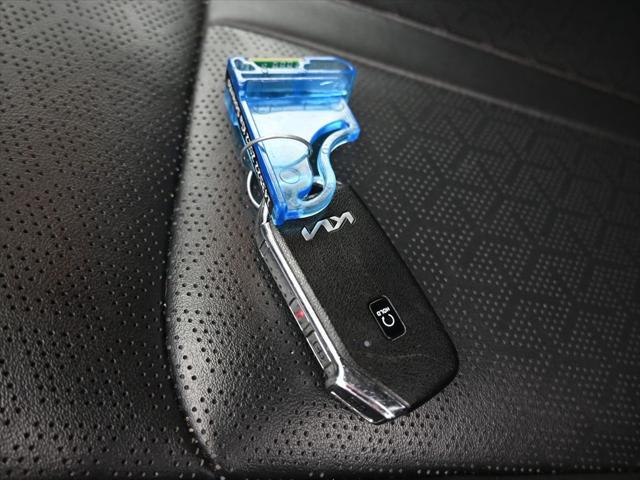 Photo of 2022 Sapphire Blue Kia Sorento