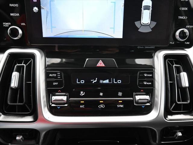 Photo of 2022 Sapphire Blue Kia Sorento