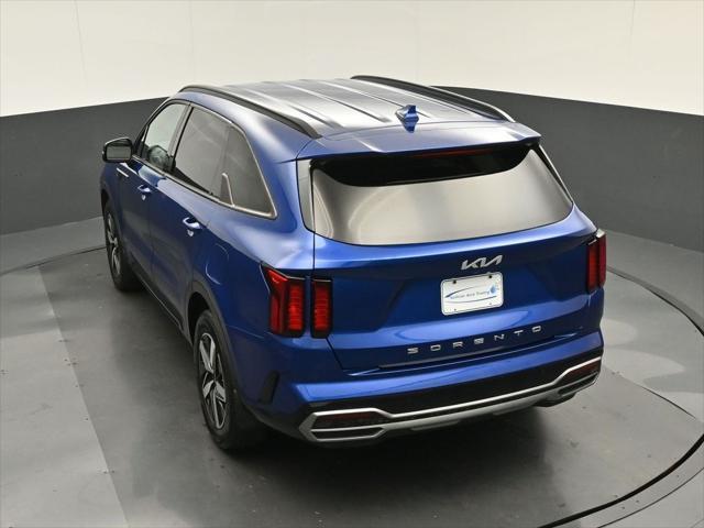 Photo of 2022 Sapphire Blue Kia Sorento