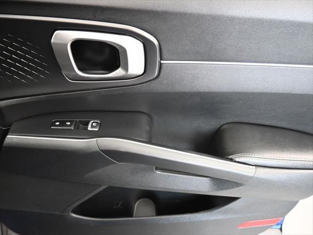 Photo of 2022 Sapphire Blue Kia Sorento