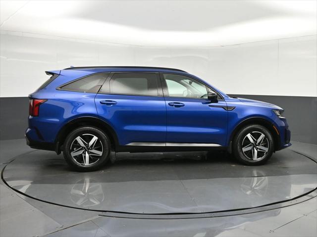 Photo of 2022 Sapphire Blue Kia Sorento