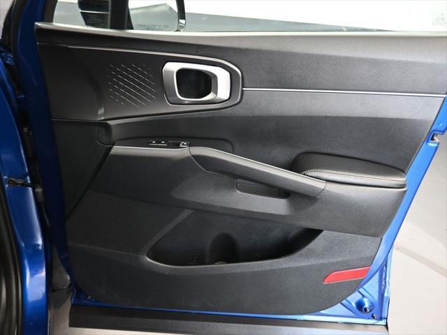 Photo of 2022 Sapphire Blue Kia Sorento