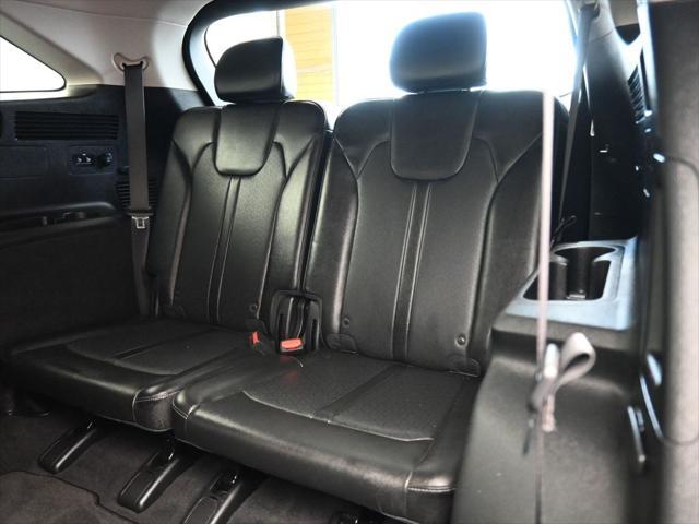 Photo of 2022 Sapphire Blue Kia Sorento