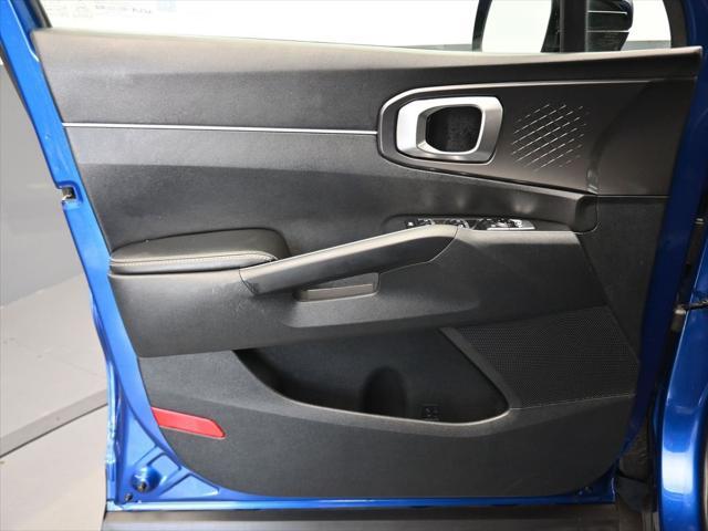 Photo of 2022 Sapphire Blue Kia Sorento