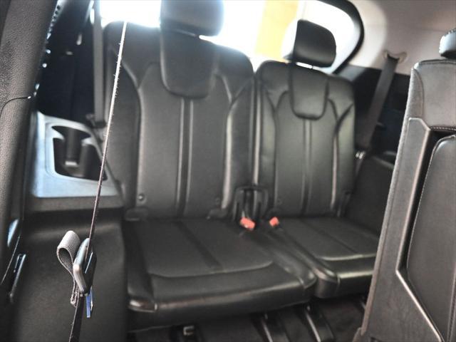 Photo of 2022 Sapphire Blue Kia Sorento