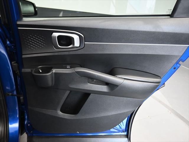 Photo of 2022 Sapphire Blue Kia Sorento