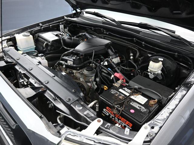 Photo of 2013 Magnetic Gray Metallic Toyota Tacoma