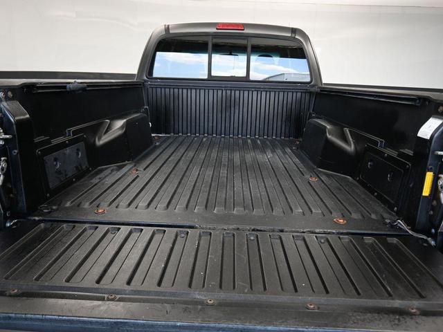 Photo of 2013 Magnetic Gray Metallic Toyota Tacoma