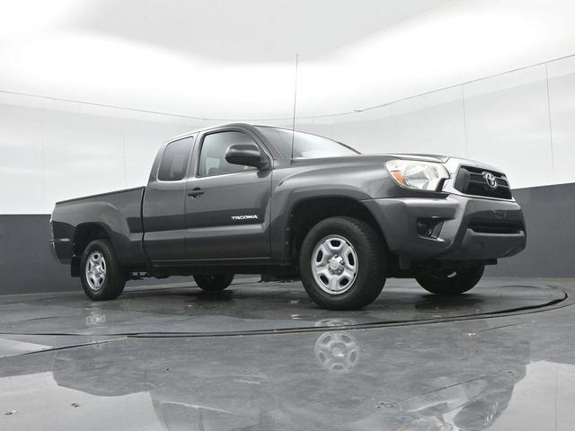 Photo of 2013 Magnetic Gray Metallic Toyota Tacoma