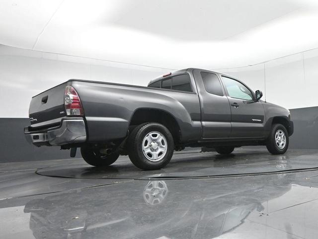 Photo of 2013 Magnetic Gray Metallic Toyota Tacoma