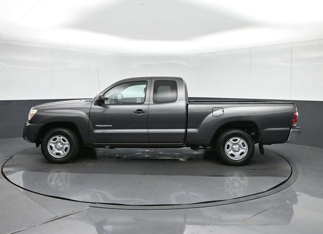 Photo of 2013 Magnetic Gray Metallic Toyota Tacoma