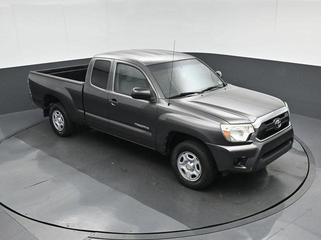 Photo of 2013 Magnetic Gray Metallic Toyota Tacoma