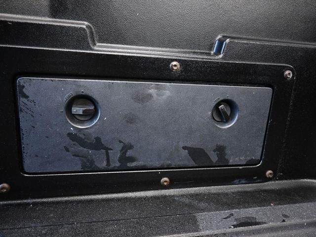 Photo of 2013 Magnetic Gray Metallic Toyota Tacoma