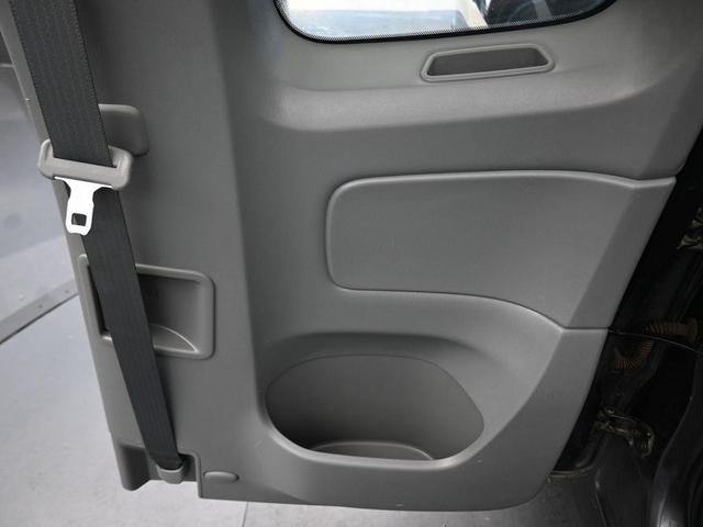 Photo of 2013 Magnetic Gray Metallic Toyota Tacoma