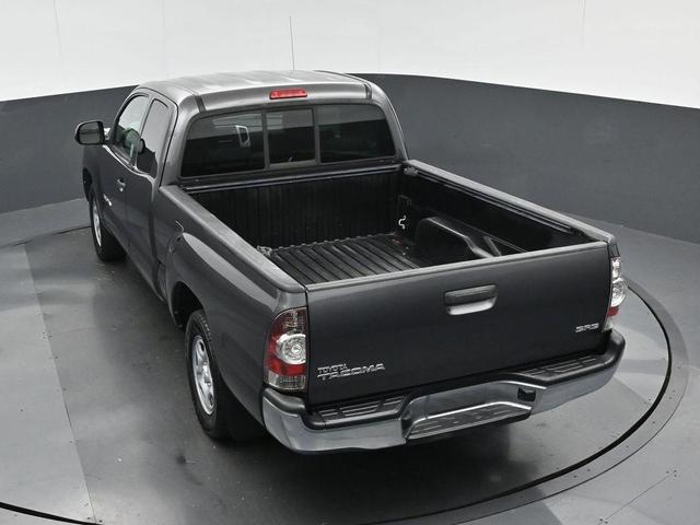 Photo of 2013 Magnetic Gray Metallic Toyota Tacoma