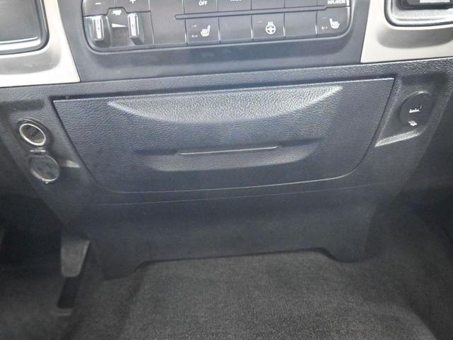 Photo of 2013 True Blue Pearlcoat RAM 2500