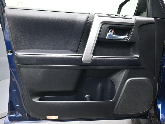 Photo of 2018 Nautical Blue Metallic Toyota 4Runner