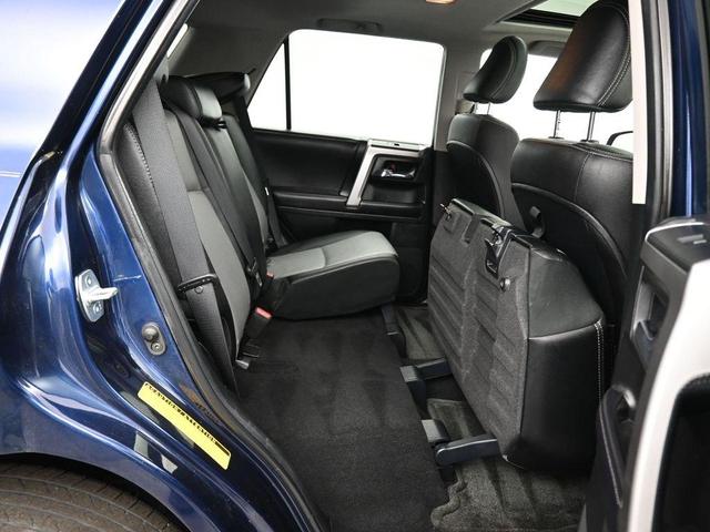 Photo of 2018 Nautical Blue Metallic Toyota 4Runner