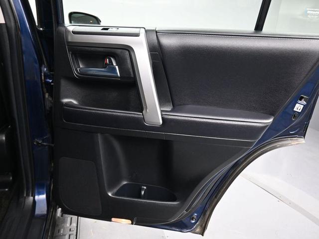 Photo of 2018 Nautical Blue Metallic Toyota 4Runner