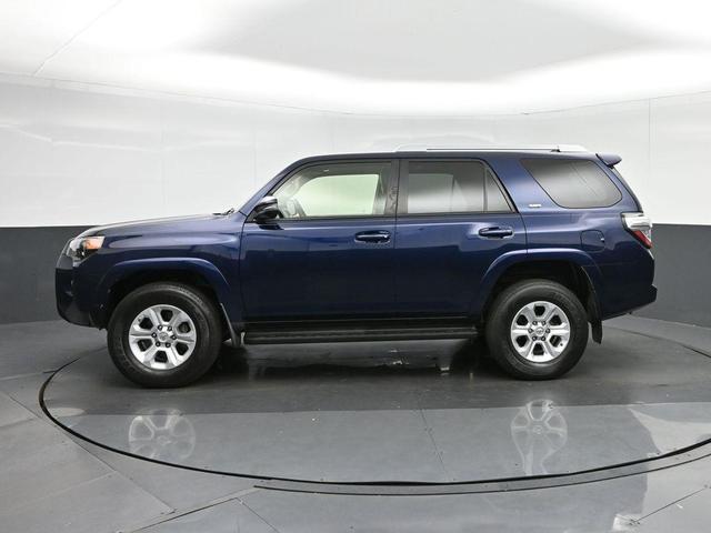 Photo of 2018 Nautical Blue Metallic Toyota 4Runner