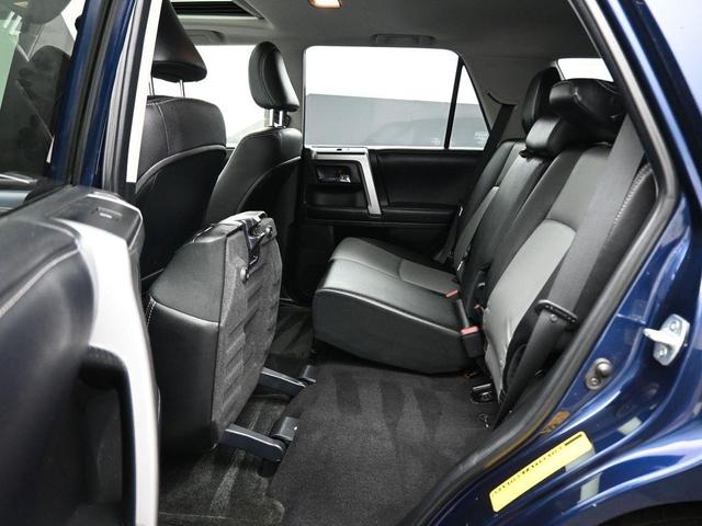 Photo of 2018 Nautical Blue Metallic Toyota 4Runner