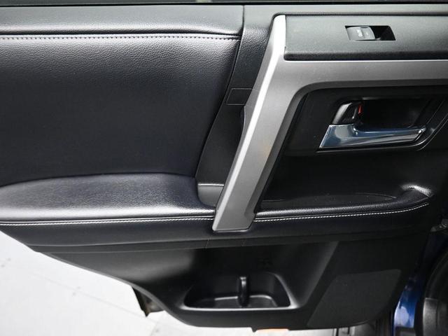 Photo of 2018 Nautical Blue Metallic Toyota 4Runner