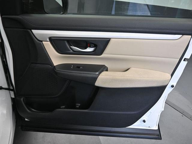 Photo of 2019 Platinum White Pearl Honda CR-V