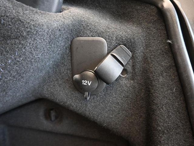 Photo of 2019 Gray Jaguar XE