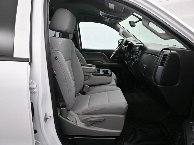 Photo of 2018 Summit White GMC Sierra 2500