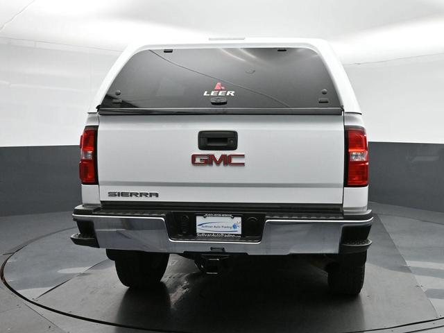 Photo of 2018 Summit White GMC Sierra 2500