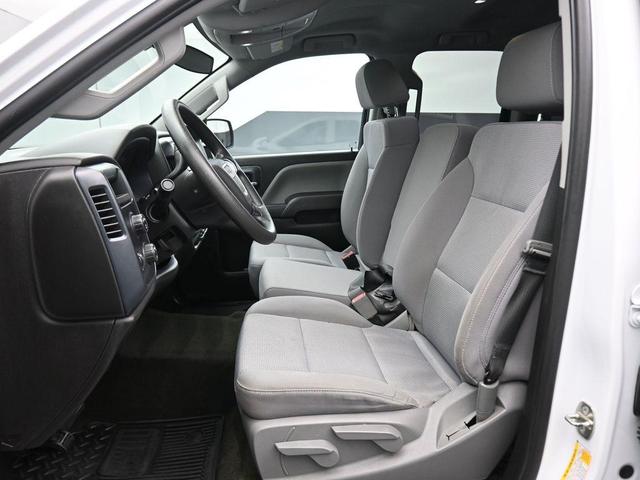 Photo of 2018 Summit White GMC Sierra 2500