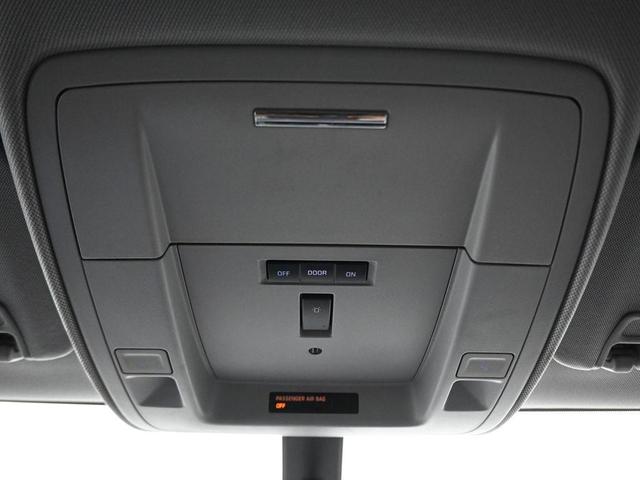 Photo of 2018 Summit White GMC Sierra 2500