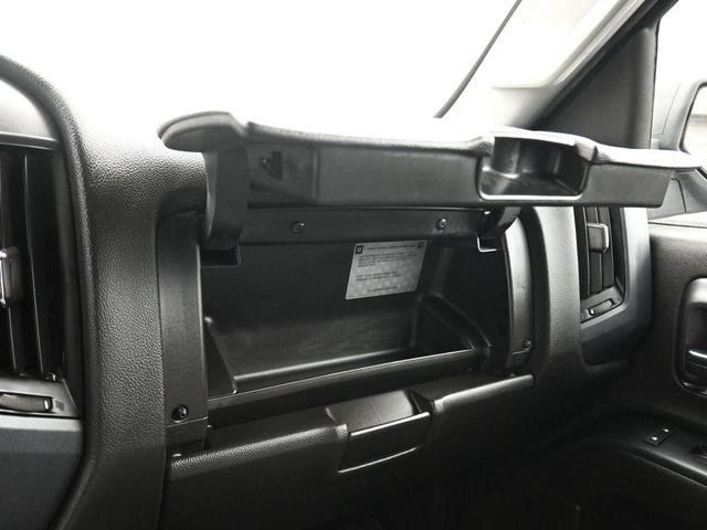 Photo of 2018 Summit White GMC Sierra 2500