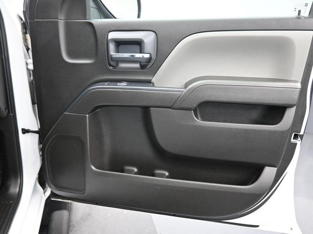 Photo of 2018 Summit White GMC Sierra 2500