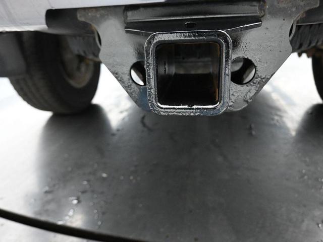 Photo of 2018 Summit White GMC Sierra 2500