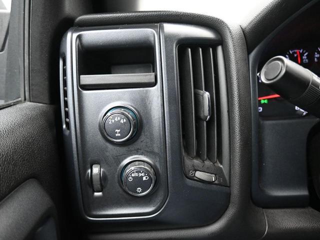 Photo of 2018 Summit White GMC Sierra 2500