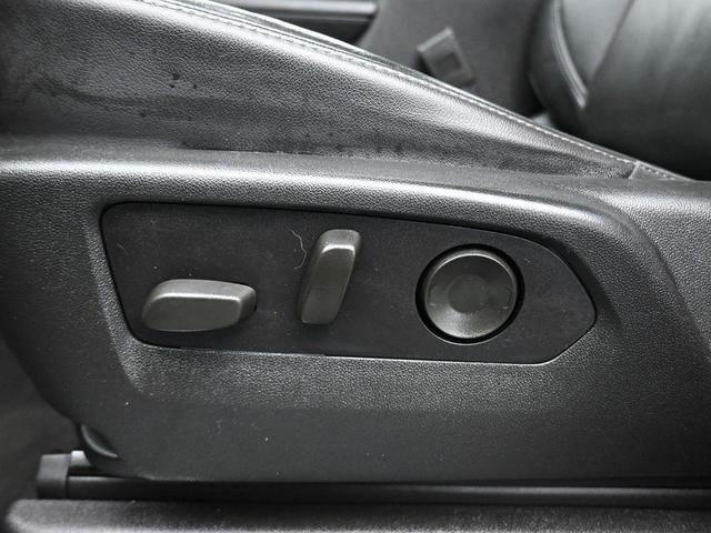 Photo of 2021 Empire Beige Metallic Chevrolet Tahoe