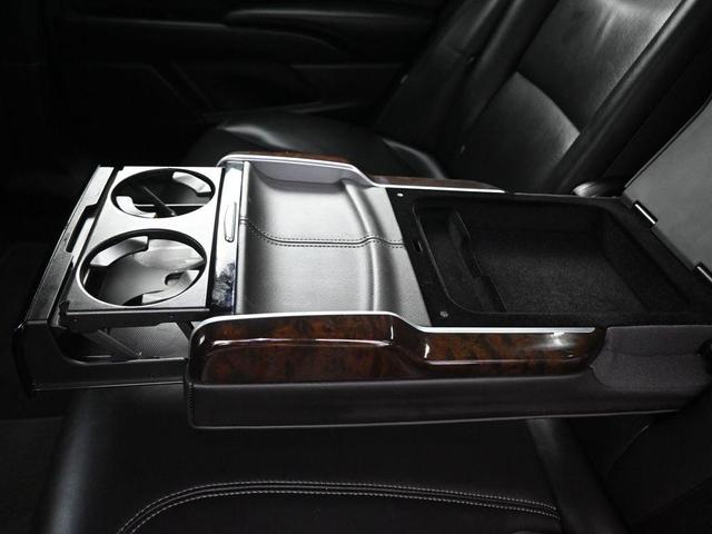 Photo of 2017 Radiant Silver Metallic Cadillac XTS