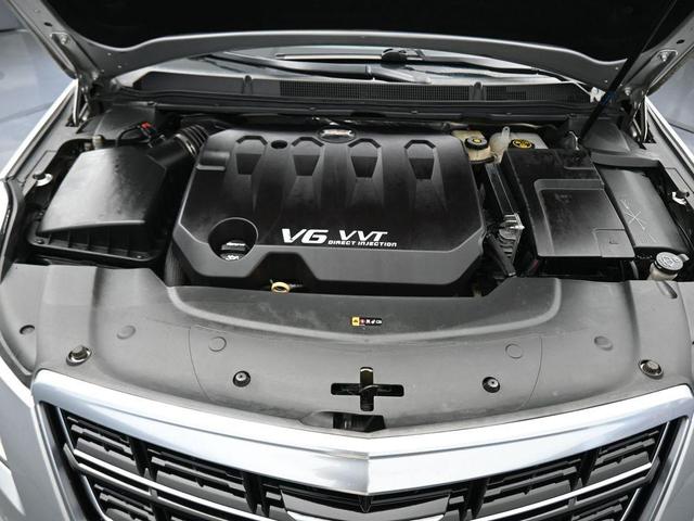 Photo of 2017 Radiant Silver Metallic Cadillac XTS
