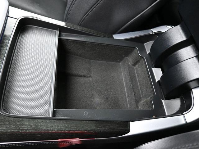 Photo of 2022 Silver Metallic Audi Q7