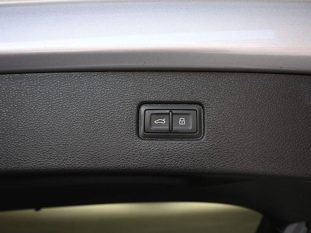 Photo of 2022 Silver Metallic Audi Q7
