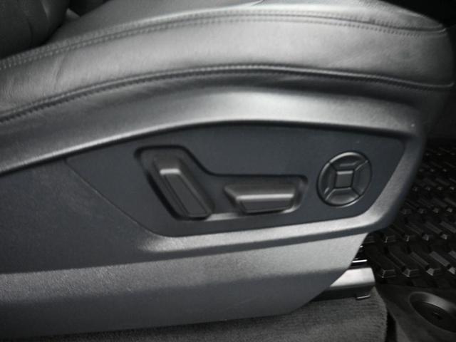 Photo of 2022 Silver Metallic Audi Q7