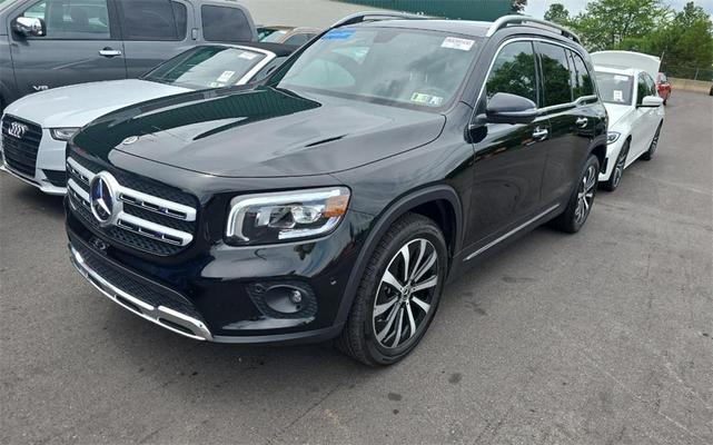 Photo of 2021 Black Mercedes-Benz GLB 250